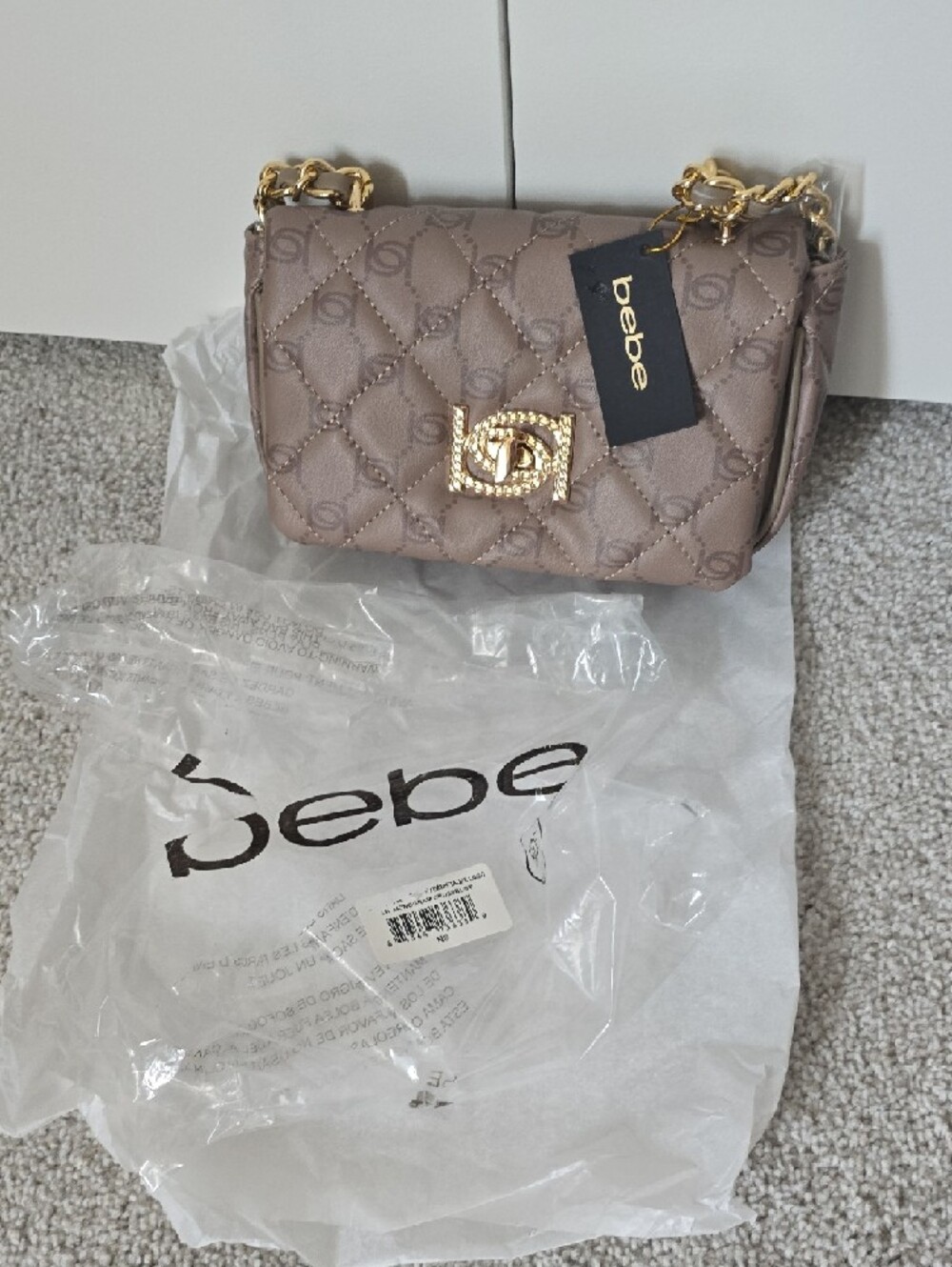 BeBe taupe quilted crossbody with gold hardware - Picture 4 of 7